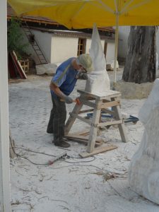 lavoro di scultura