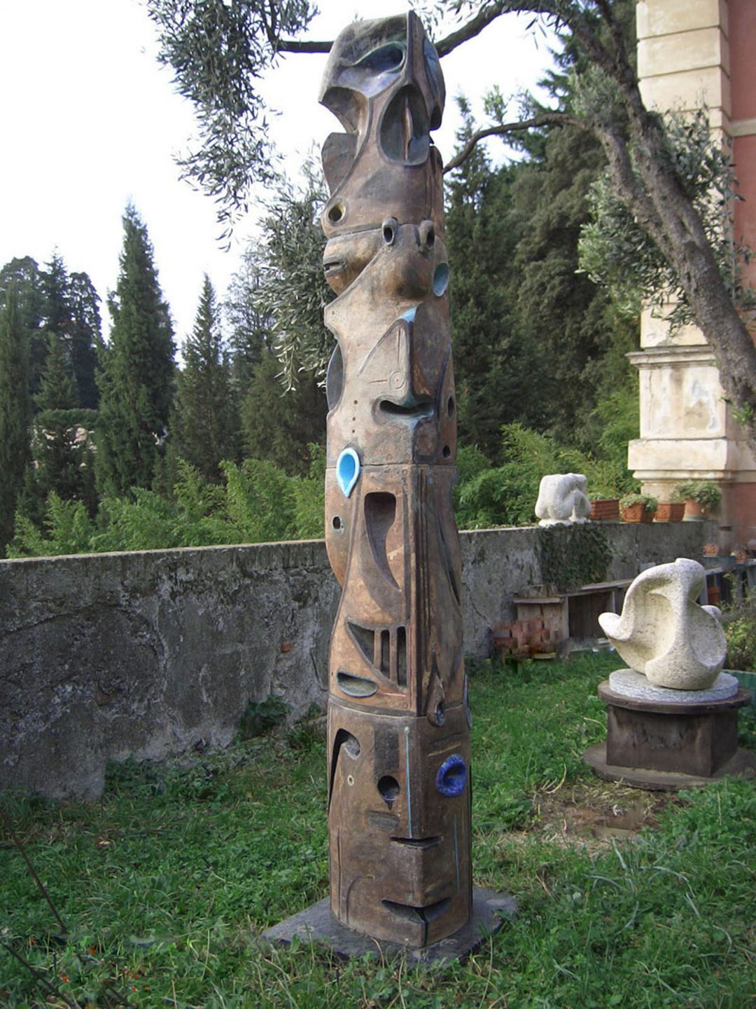 Totem 222